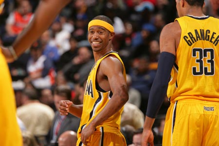 青岛记者：邵佳一大哥式的执教风格很适合当下中国足球的环境