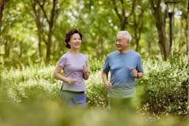 篮球火箭球队训练营气氛积极