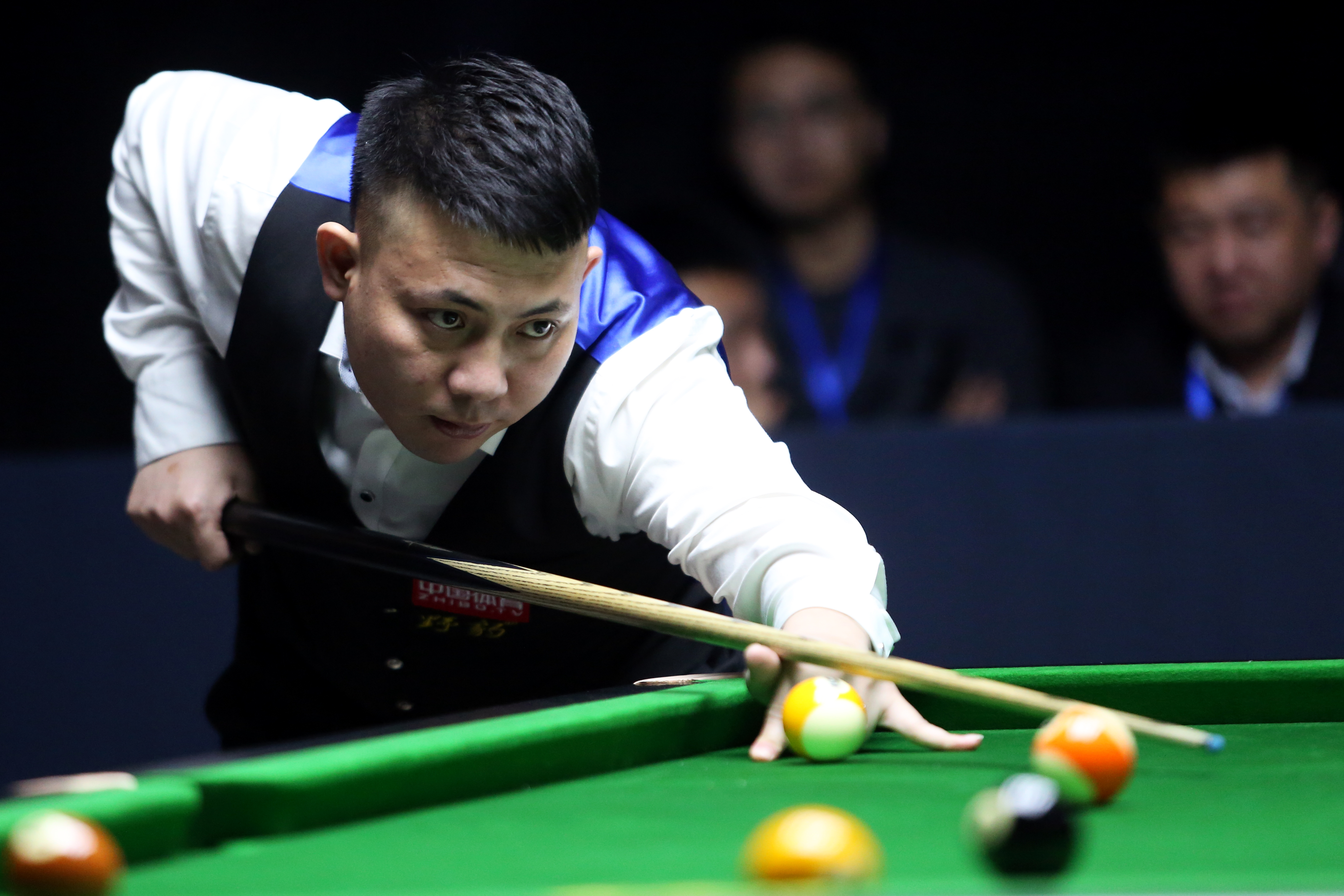 尤其在上半 尤其在上半