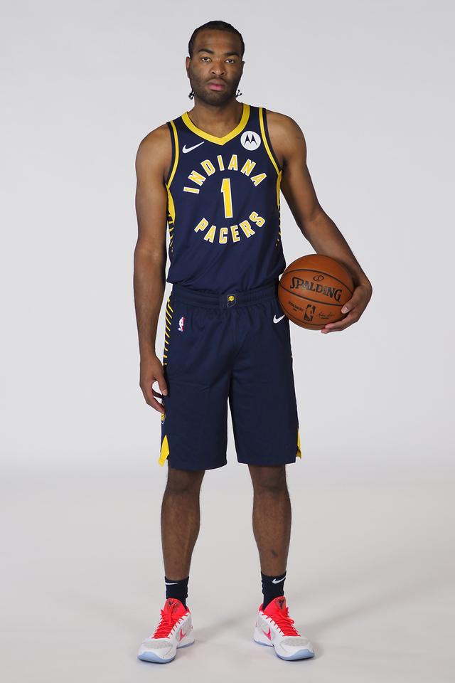 名更靠前 名更靠前