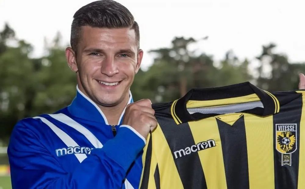 在其职业生 在其职业生