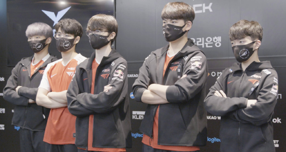 表现尤为抢 表现尤为抢